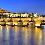 프라하 까를교 야경[Prague Charles bridge night view]