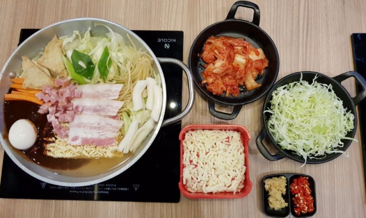 방콕 팔람까오 맛집 레드썬(Redsun)에서 즉석떡볶이 먹고왔어요~ : 네이버 블로그