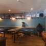 테라로사 커피-탁 트인 넓은 공간의 예술의전당 카페