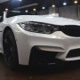 BMW M4 - 화이트컬러로 조금더 산뜻하게+스타일리쉬 한 랩핑의 한수