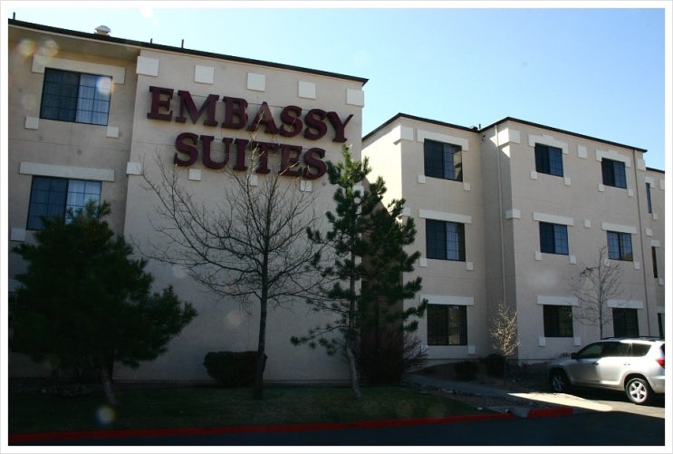 [애리조나] 그랜드캐년의 전초기지, 플래그스태프(Flagstaff) 호텔, Embassy Suites by Hilton ...