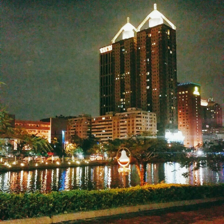 엄마와 대만여행 넷째날) 가오슝, 대만가정식, 장미성모대성당, 치....