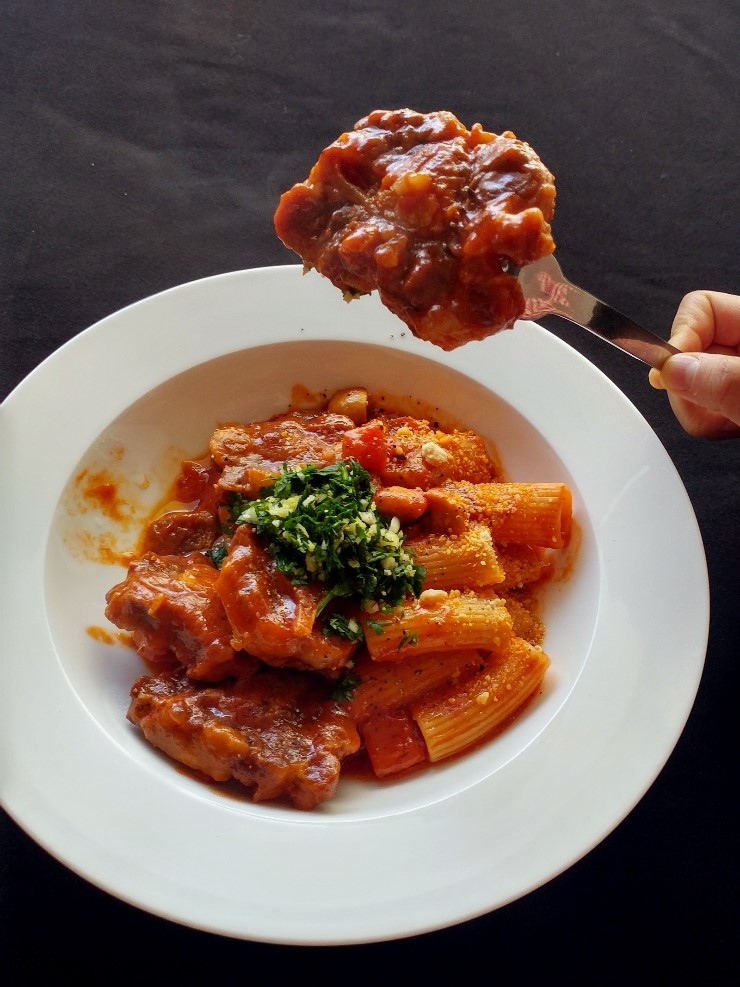 항암밥상) 이탈리아 스타일의 토마토 소 꼬리찜 - 오소부코(osso buco)와 리가토니(Rigatoni) 집에서 만들기 ...