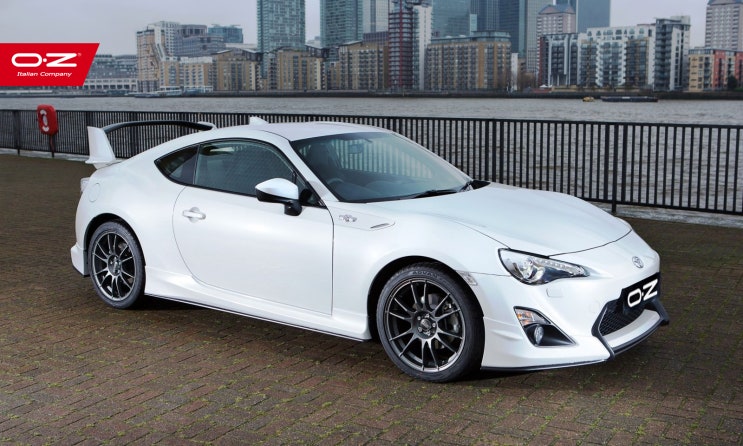 GT86 + OZ 울트라레제라 (오즈휠, ULTRALEGGERA MATT GRAPHITE SILVER) : 네이버 블로그