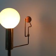 [디자인 램프 조명] 13. orrery lamp is a hand-crafted, minimal and dimmable solar system