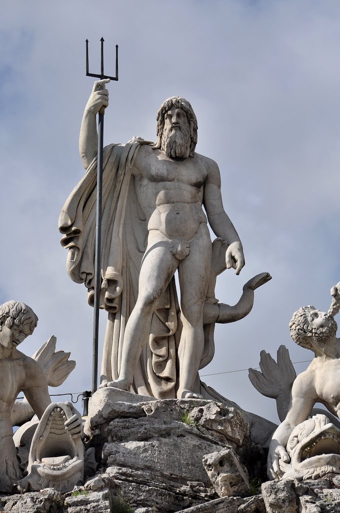 Римский нептун. Статуя Нептун Посейдон. Посейдон Бог статуя. Посейдон Нептун Зевс. Нептун Бог Рим.