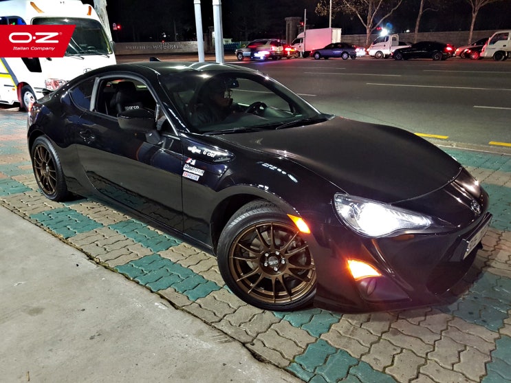 GT86 + 울트라레제라 (OZ휠, ULTRALEGGERA MATT BRONZE) : 네이버 블로그