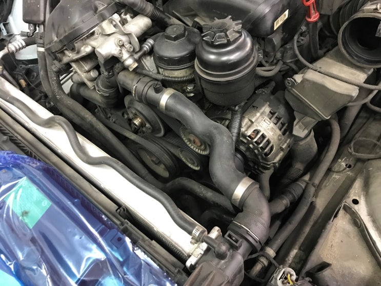 BMW E39 530i 엔진오일 연소, 엔진오일 소모, 엔진오일 누유, 백연, 밸브스템씰, 가이드씰, 오일필터 하우징 가스킷 ...