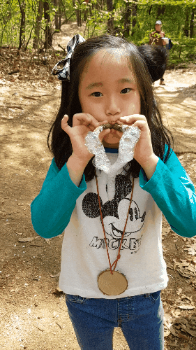 청사초롱유아숲체험원 가족 주말프로그램 참여