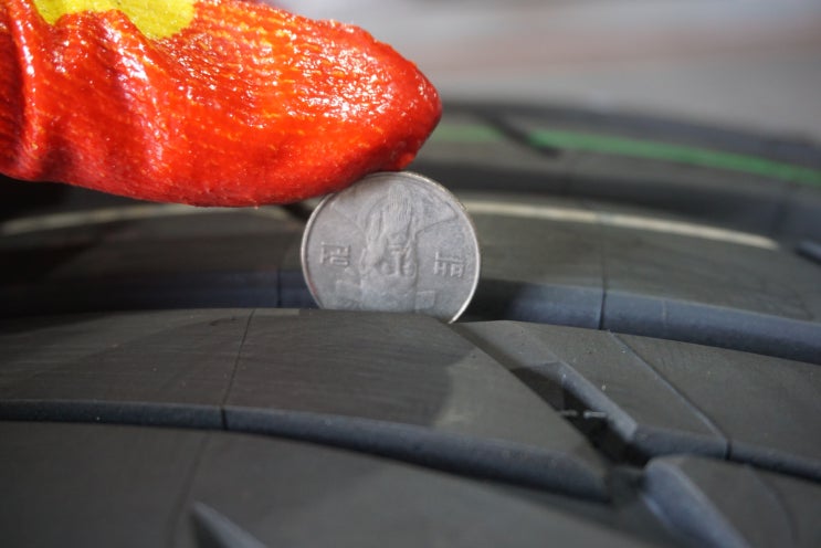 타이어 교체시기 수명 확인하는 법 (마모한계선) : 네이버 블로그