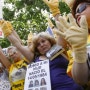 의사는 스페인의 '도난당한 아기들'스캔들로 재판을 받는다.