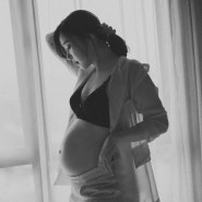 임신24주차 - 집에서 편하게 찍은 세미누드 만삭사진, 엄마랑 만삭사진