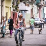 성조기를 입은 쿠바 청년