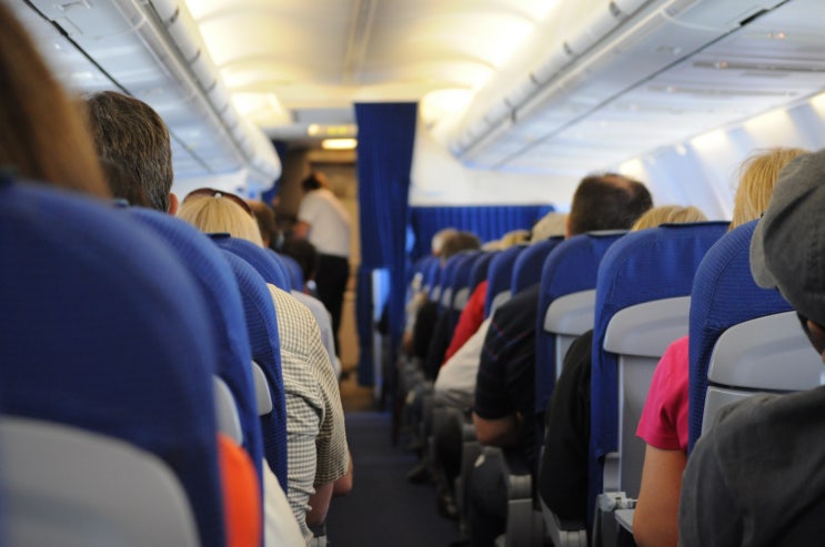 [여행 영어]- (비행기 좌석 고르기) 자리를 선택할 수 있나요? 통로 자리 원하세요 아니면 창가 자리 원하세요? 창가 자리가 더 좋아요. 운이 좋으시네요. : 네이버 블로그