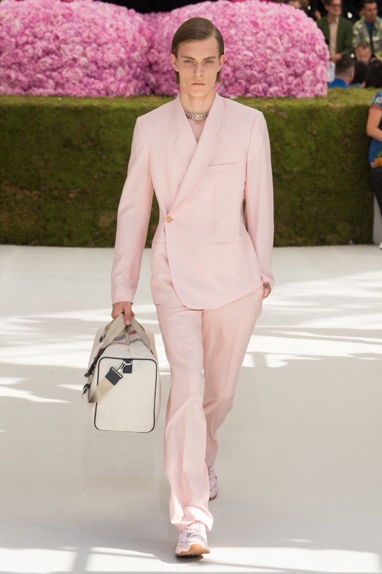 Dior Homme Spring / Summer 2019 Menswear : 네이버 블로그