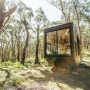 숲속의 초소형 이동식 전원주택