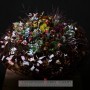 투과색과 표면색의 조화를 표현한 원형 프레임 꽃다발