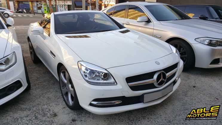 BENZ SLK 200K (R172) - RED색상컬러안전벨트 시공!! : 네이버 블로그