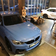 BMW M2의 블랙박스 위니캠 HX200 을 장착하자.