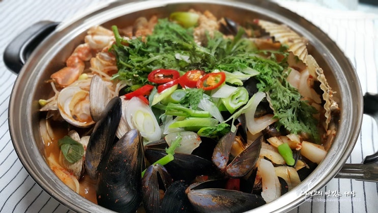 얼큰한 국물요리 해물탕 끓이는법 매콤하고 시원한 맛이 일품 : 네이버 블로그