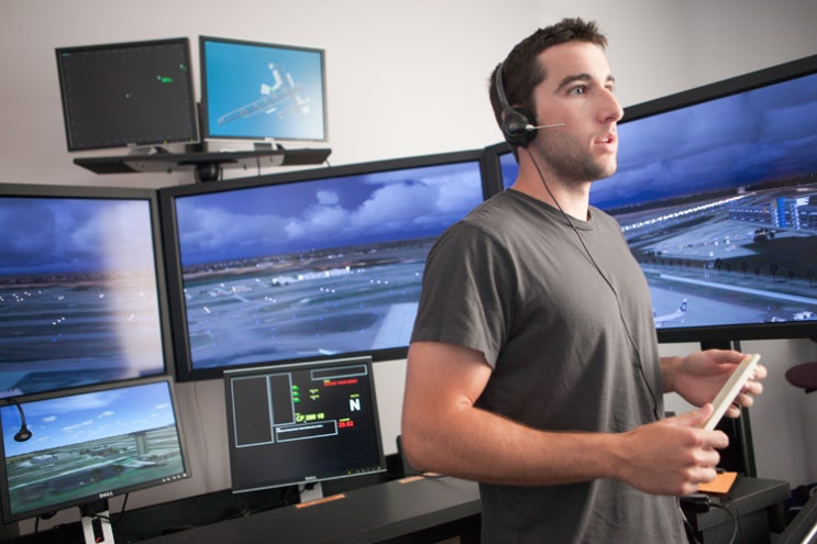 엠브리리들대학교 조종사 유학 - 항공대학 항공기관제탑 조종관리(Air Traffic Management) Embry Riddle ...