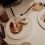 홍대 디저트 카페 페이스트리 테이블, 딸기케이크, 몽블랑