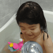 핑크퐁과 아기상어 목욕놀이