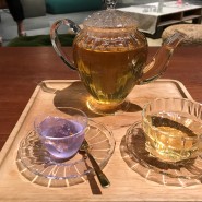 융캉제에서 우롱차 한 잔, Chiao Tea Salon