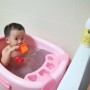 리얼베베 홀딩웜유아욕조로 즐거워진 목욕시간
