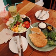 [영등포] 타임스퀘어 건강한 맛집! 샐러드와 파니니가 맛있는 카페마마스