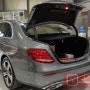 벤츠 전동트렁크 장착 E300(W213)전동트렁크 럭셔리전동트렁크 장착 신성카비스