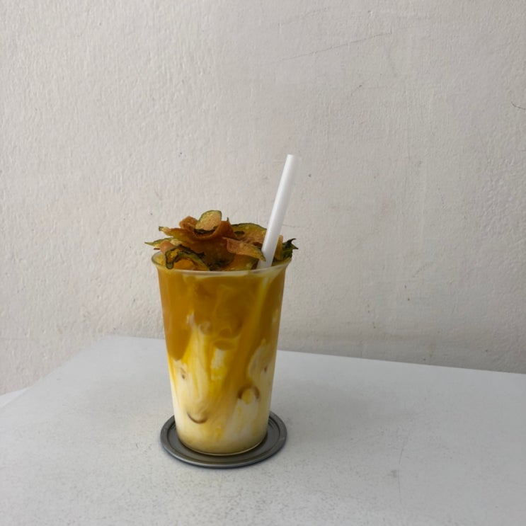 [폐업]치앙마이 카페 옐로우 크래프트 카페 Yellow Crafts Cafe