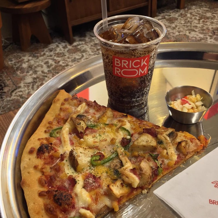 망원동맛집, 브릭룸( brickroom) 조각 피자 : 네이버 블로그