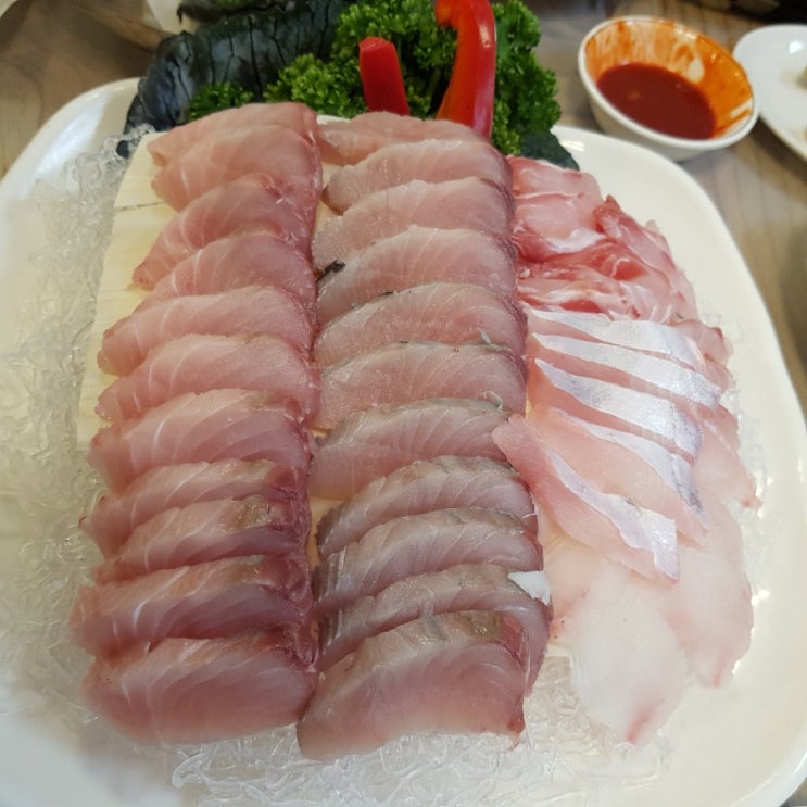 여수 이순신광장 선어회 맛집 - 희망선어 : 네이버 블로그