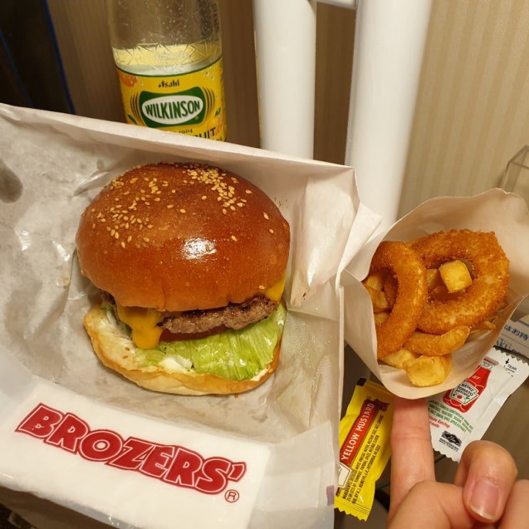 🇯🇵(도쿄/주오구)Brozers '버거(브로져스버거) : 네이버 블로그