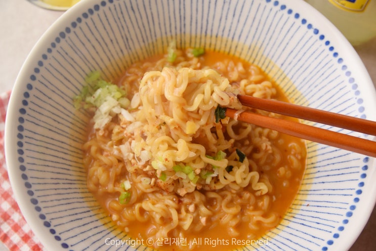 라면 맛있게 끓이는법 땅콩버터를 넣어보세요! : 네이버 블로그