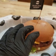 [모스크바 가볼만 한 / 맛집 ] # 9. 블랙스타버거 Black Star Burger ::: 꼭 가보라고 추천하고 싶은 버거 맛집 _ #아르바트맛집 #야키토리아 #그라블리