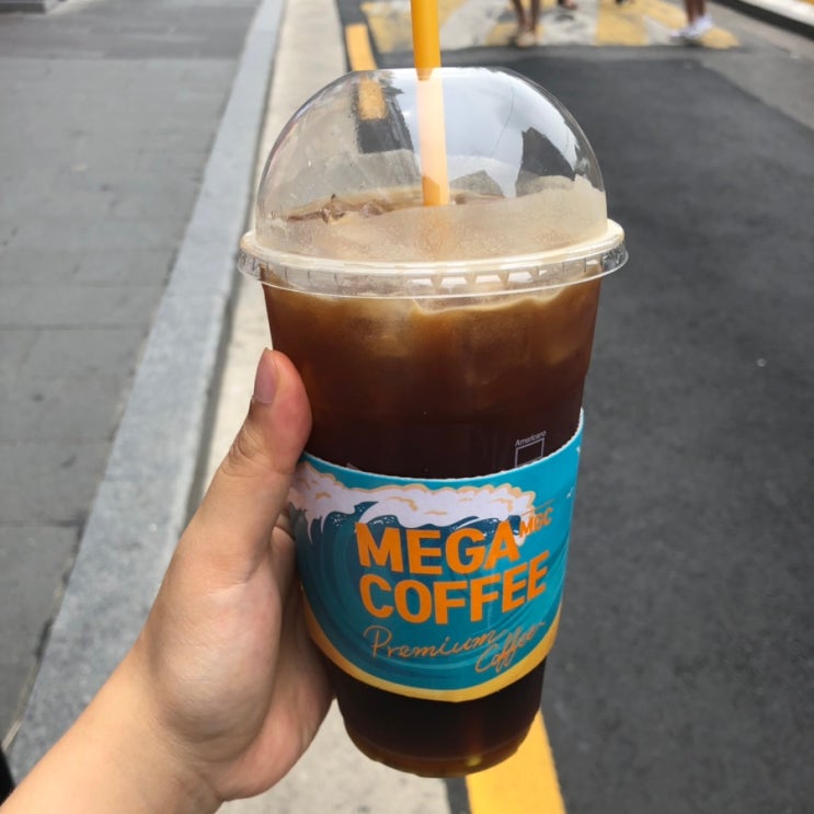 [메가커피 동대문점] 흑당버블라떼, 흑당버블그린티, 큐브라떼 맛있음! : 네이버 블로그