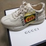 [구찌 스니커즈]구찌 라이톤 박스로고(GUCCI RHYTON LOGO PRINT LEATHER SNEAKERS)