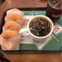 강남역 크리스피크림 도넛 - 불금을 오리지널 글레이즈드 그리고 커피와 함께!
