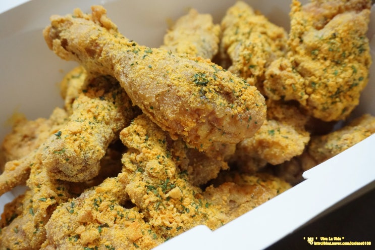 BHC 뿌링클치킨, 뿌링클 핫도그, 치즈볼까지 뿌링클 파티! : 네이버 블로그