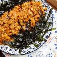 마켓컬리 귀리곤약밥으로 강식당 김치밥이 피오씁니다.