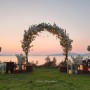 펜션웨딩 바다가보이는 야외결혼식꽃장식