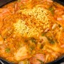 [논현/신사]송탄 부대찌개 본점-햄과 소세지가 듬뿍 들어있는 강남 24시 부대찌개 맛집