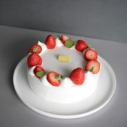 딸기생크림케이크 만들기/딸기케이크 만드는법/케이크아이싱