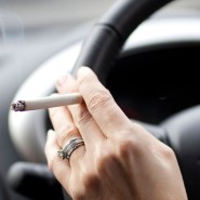 자동차 담배 냄새 효과적으로 제거하는 방법