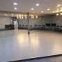 신촌 역세권 시설 완벽한 지하 댄스 연습실