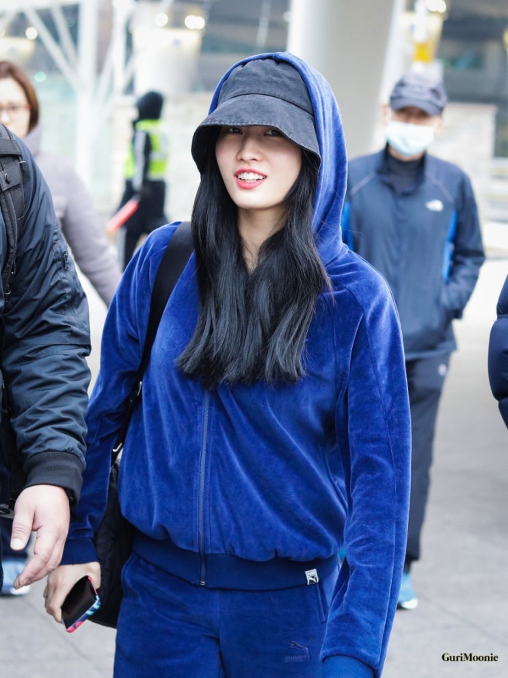 트와이스 모모 Puma Velour Hooded Pants 네이버 블로그