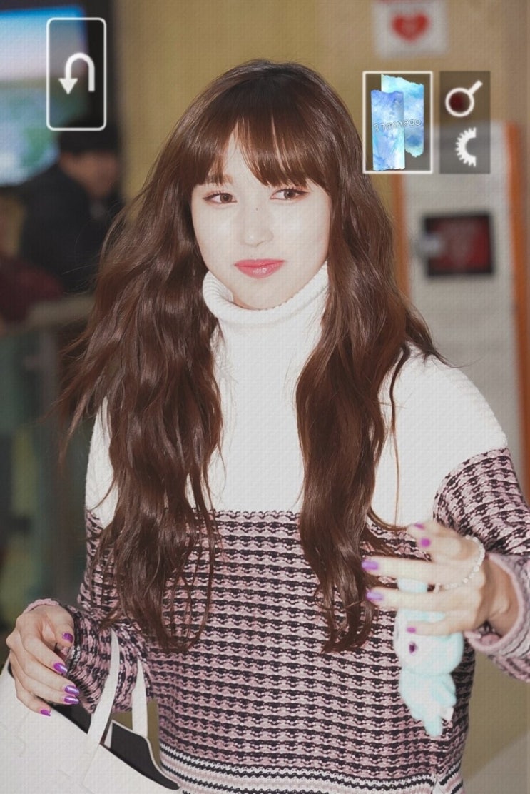 트와이스 미나 Fendi Turtleneck Sweater 네이버 블로그 트와이스 미나 Fendi Turtleneck Sweater 네이버 블로그