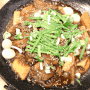 [구파발 맛집]쫄깃쫄깃한 고기와 다양한 야채가 듬뿍 들어간 요가파이어 간장갈비찜